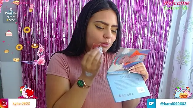 Snapshot of karol_9 chatting on January 28, 2025, 4:39 am karol 9 online show from January 28, 2025, 4:39 am