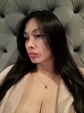 Snapshot of _monicab chatting on February 15, 2026, 2:45 am monicab online show from February 15, 2026, 2:45 am