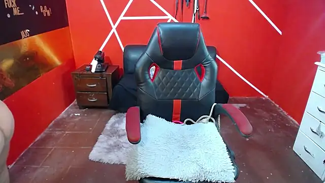 Snapshot of loly_bigbooty4u chatting on November 29, 2025, 8:14 am loly bigbooty4u online show from November 29, 2025, 8:14 am