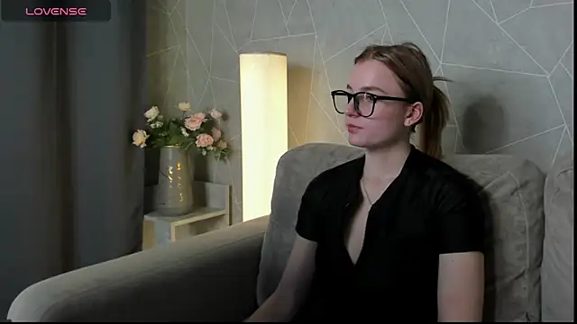 Stacey Brown online show from March 4, 2025, 4:17 am