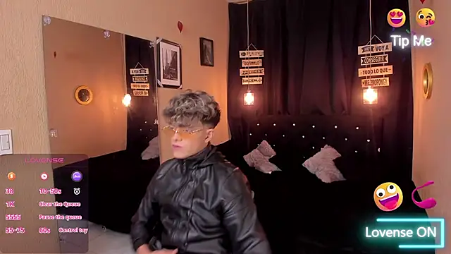 Snapshot of ANDRIUS_24 chatting on March 17, 2025, 6:42 pm ANDRIUS 24 online show from March 17, 2025, 6:42 pm