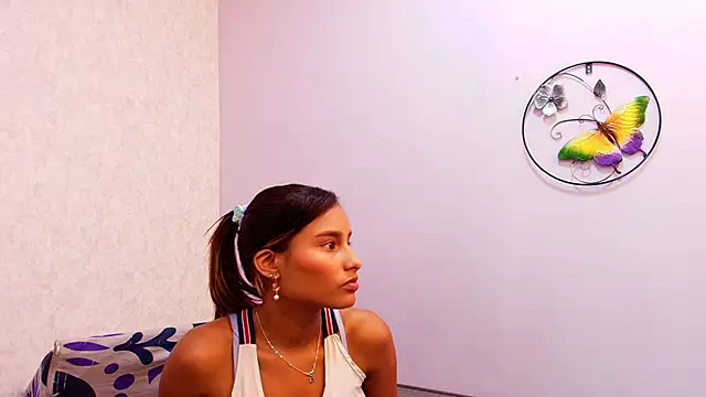 Snapshot of Chantal_taylor_ chatting on September 23, 2025, 12:01 pm Chantal taylor  online show from September 23, 2025, 12:01 pm
