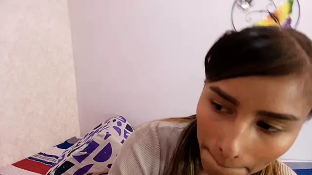 Snapshot of Chantal_taylor_ chatting on September 22, 2025, 12:11 pm Chantal taylor  online show from September 22, 2025, 12:11 pm