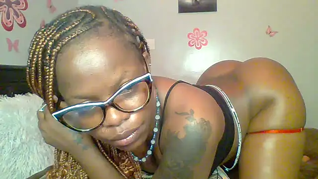Petite 254 online show from July 13, 2026, 11:48 pm