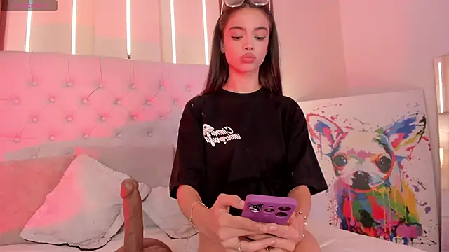 Snapshot of vega_roux chatting on October 12, 2025, 4:52 pm vega roux online show from October 12, 2025, 4:52 pm