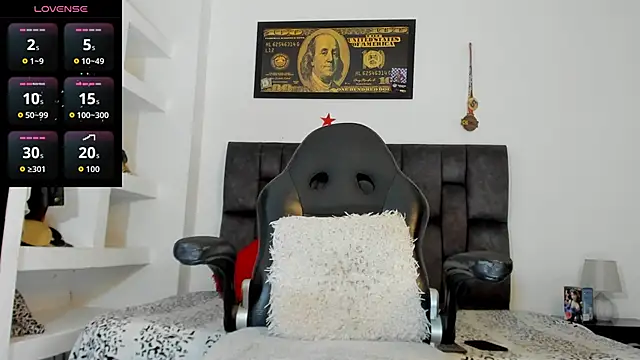 MattRodriguez9 online show from October 4, 2025, 11:34 am