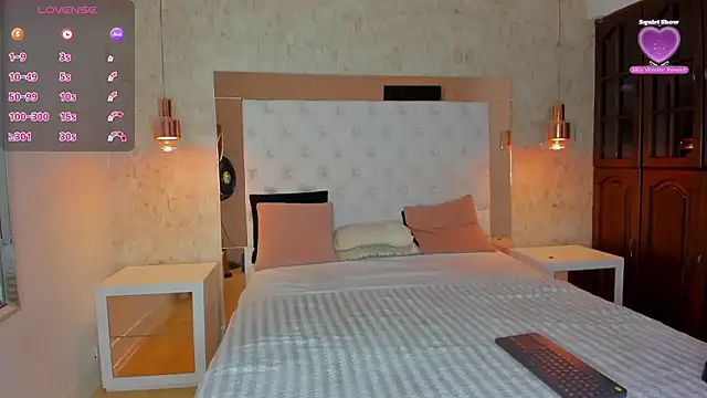 AshleyyBrownn online show from January 9, 2026, 2:29 am