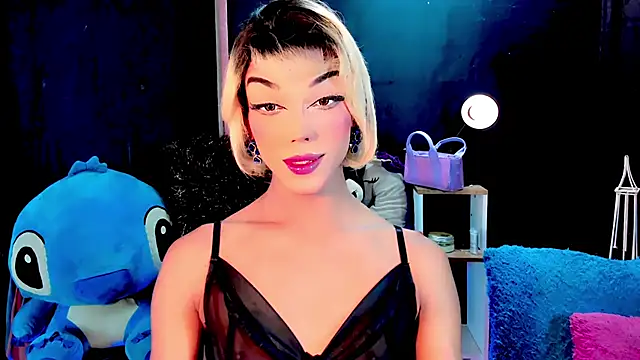 Snapshot of the-horus-girl chatting on February 9, 2025, 1:22 am the-horus-girl online show from February 9, 2025, 1:22 am