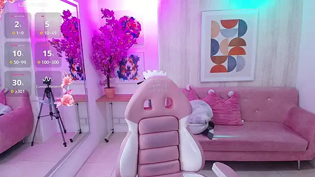 Tamara slimx online show from April 2, 2026, 8:59 pm