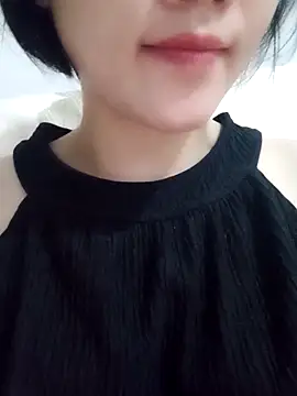  Attractivegirl33 online show from October 6, 2025, 5:30 am