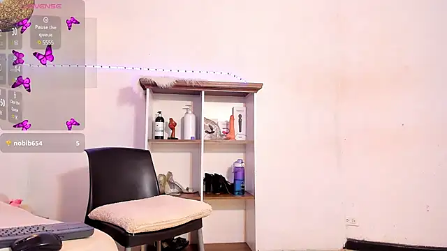Snapshot of rose_scottt chatting on February 19, 2025, 2:44 pm rose scottt online show from February 19, 2025, 2:44 pm