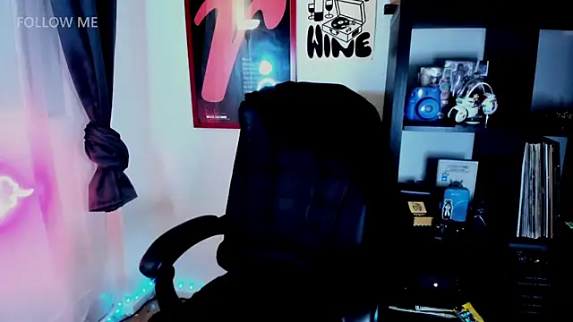 Snapshot of Demongirl6666 chatting on March 31, 2026, 6:54 pm Demongirl6666 online show from March 31, 2026, 6:54 pm