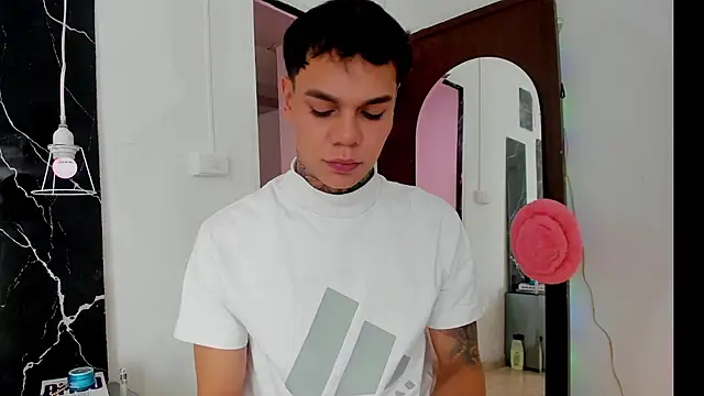 Jordyrodriiguez online show from November 1, 2025, 8:25 pm