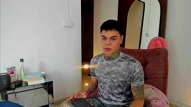 Jordyrodriiguez online show from October 30, 2025, 7:55 pm