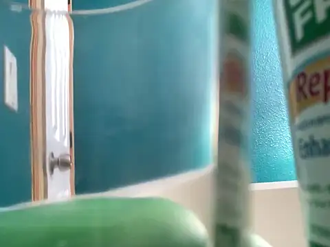 FrankieKentucky online show from February 26, 2025, 9:42 pm