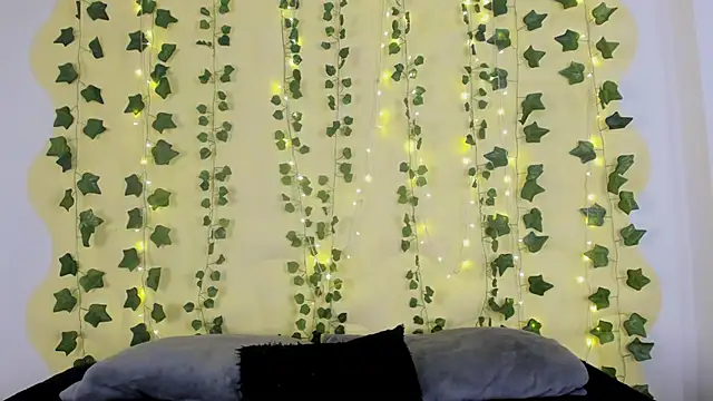 Snapshot of Natasha_Nasty2 chatting on February 11, 2025, 10:07 pm Natasha Nasty2 online show from February 11, 2025, 10:07 pm