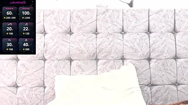 Snapshot of swimmer_summer chatting on January 9, 2025, 6:26 pm swimmer summer online show from January 9, 2025, 6:26 pm