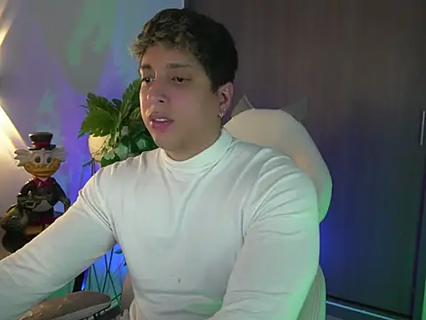 appolo allen online show from September 15, 2025, 6:03 am