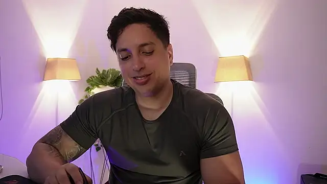 Snapshot of appolo_allen chatting on April 30, 2026, 10:25 pm appolo allen online show from April 30, 2026, 10:25 pm