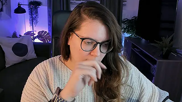 KeytSilvas online show from March 11, 2025, 3:34 pm