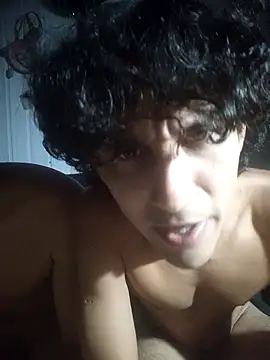 pedrodavid  online show from December 5, 2025, 1:16 am