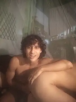 pedrodavid  online show from April 17, 2026, 1:41 am