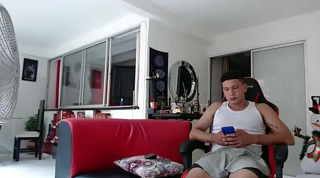 damiam fiery online show from December 4, 2024, 7:17 pm