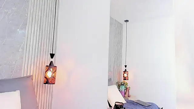 Sophiee Velvet online show from March 17, 2025, 12:25 pm