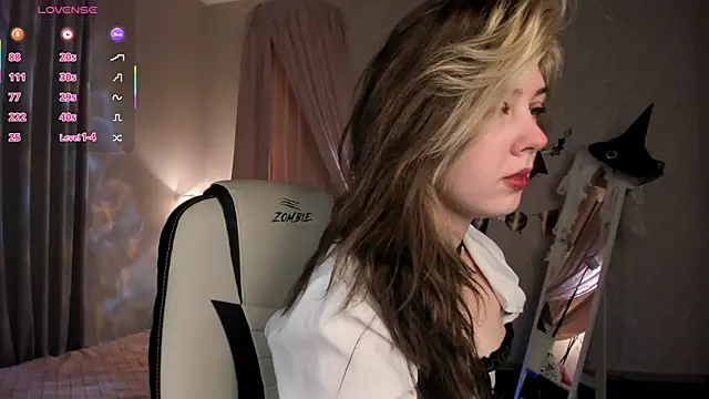 Vanessa Walters online show from November 1, 2025, 3:02 am