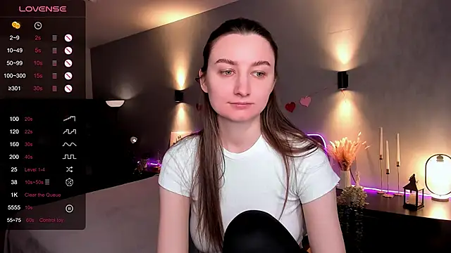 Snapshot of annacooleman chatting on April 22, 2026, 2:07 am annacooleman online show from April 22, 2026, 2:07 am