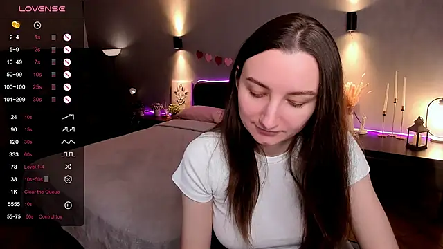 Snapshot of annacooleman chatting on May 17, 2026, 2:11 am annacooleman online show from May 17, 2026, 2:11 am