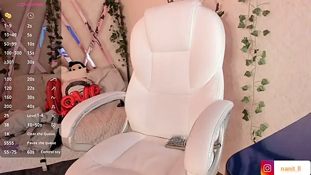 Punkys  online show from November 24, 2025, 12:32 am