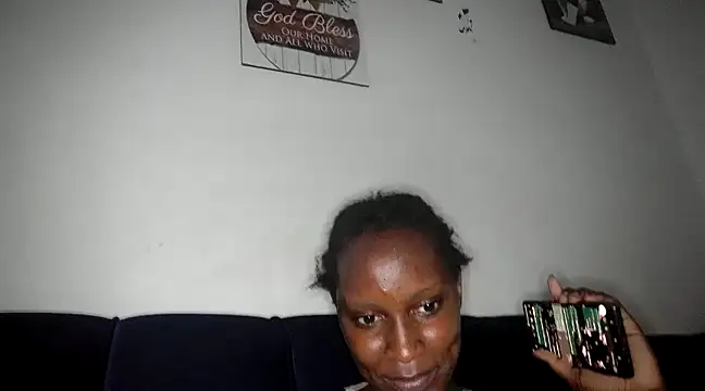 queen-goddess online show from March 8, 2025, 3:35 pm