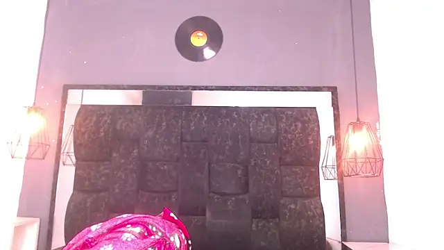 AndreaGil  online show from February 15, 2026, 8:08 pm