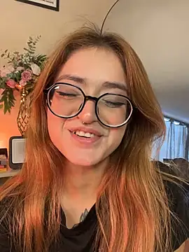 SweetJennaa online show from June 26, 2026, 10:59 pm