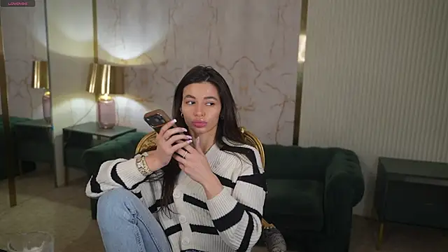 Snapshot of Gabriella054 chatting on April 11, 2026, 7:05 am Gabriella054 online show from April 11, 2026, 7:05 am