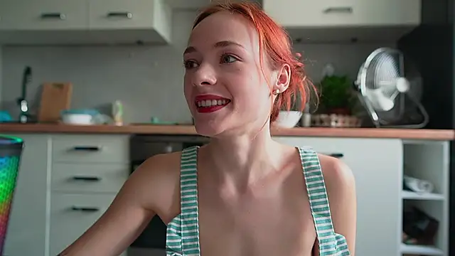MiaRouge online show from July 9, 2026, 2:38 pm