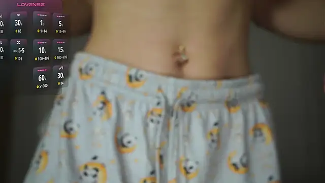 Miss  Bia online show from November 14, 2025, 10:57 pm