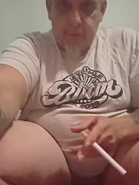 Snapshot of bigbillf1 chatting on July 23, 2026, 11:33 pm bigbillf1 online show from July 23, 2026, 11:33 pm