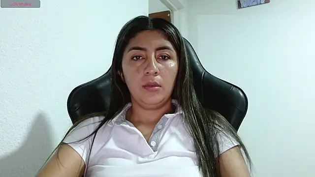 danna peterson1 online show from May 7, 2026, 12:04 am