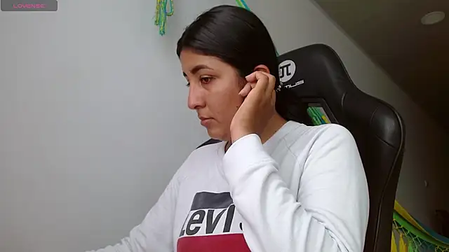 danna peterson1 online show from October 28, 2025, 6:07 pm