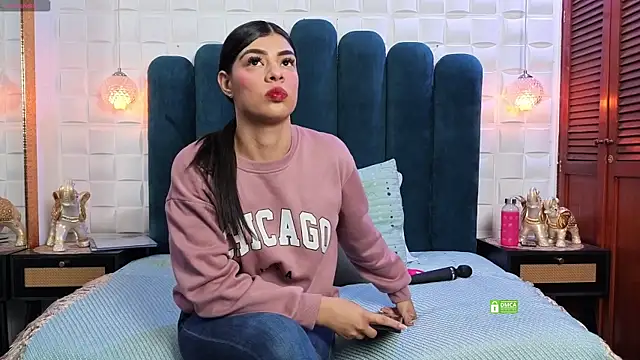 Snapshot of Maguy_Mistress chatting on April 13, 2026, 12:09 pm Maguy Mistress online show from April 13, 2026, 12:09 pm