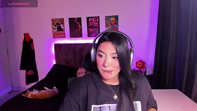 Snapshot of Mariana_Hasper_ chatting on October 15, 2025, 3:49 am Mariana Hasper  online show from October 15, 2025, 3:49 am