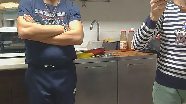 couplemilf2 online show from December 14, 2025, 4:45 pm