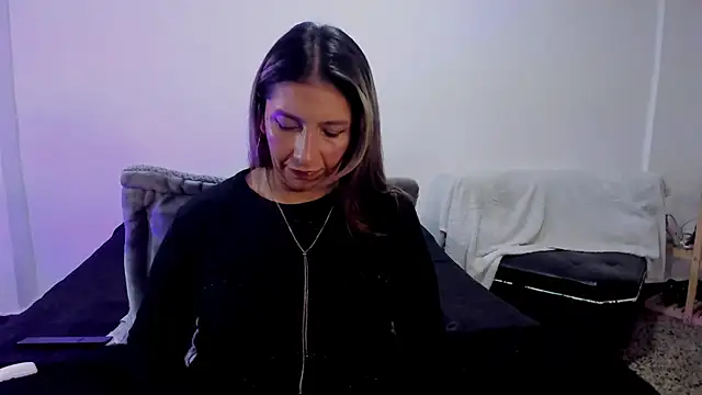 MichelleManson online show from October 25, 2025, 9:08 am