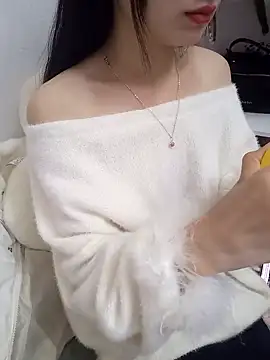 Lovely kute online show from February 24, 2025, 4:27 am