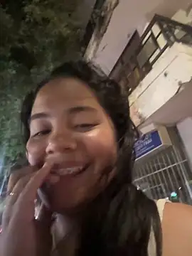 Shelmii online show from June 14, 2026, 4:35 am