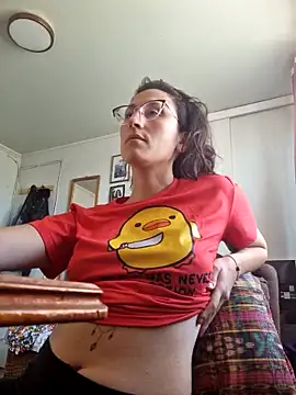 Snapshot of Afrania chatting on April 7, 2026, 7:15 pm Afrania online show from April 7, 2026, 7:15 pm