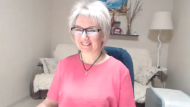 Snapshot of FleurMays chatting on February 20, 2026, 6:10 am FleurMays online show from February 20, 2026, 6:10 am