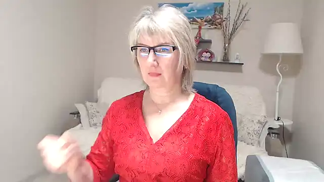 Snapshot of FleurMays chatting on February 14, 2026, 4:56 am FleurMays online show from February 14, 2026, 4:56 am